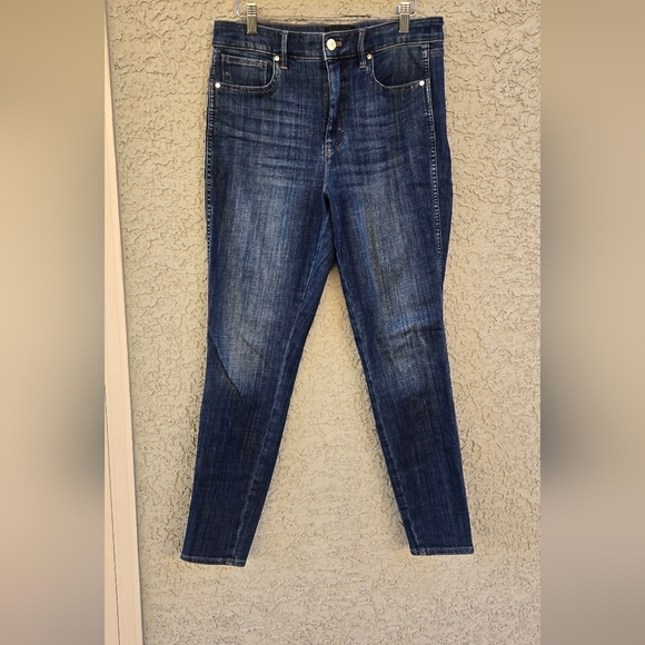 WHBM Extra High Rise Skinny Jeans Medium Wash - Picture 2 of 7